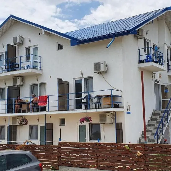 Hostel Delfinul Albastru, khách sạn ở Costinesti