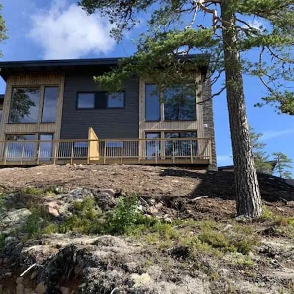 Brand new mountain cabin, hotell i Likenäs