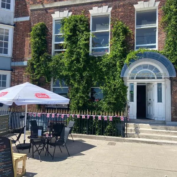 The Fairhaven Hotel, hotel em Weymouth