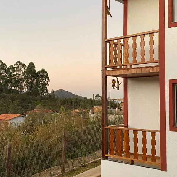 CHALÉS SÓ COISAS BOAS, hotel sa Ouro Preto