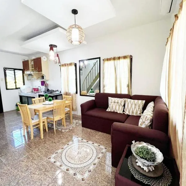 Beach Resorts walking distance to Town House: Davao City şehrinde bir otel