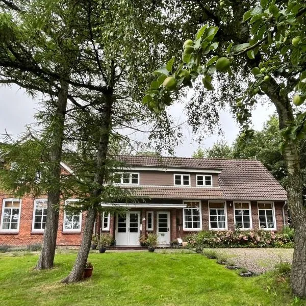 Ferienhaus Alte Schule Niebüll, hotel i Nibøl