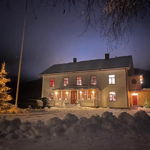 Mysig lägenhet i Prästgård nära Branäs, hotell i Likenäs