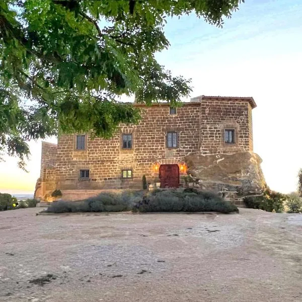 Castillo de Corvinos, hotel Huescában