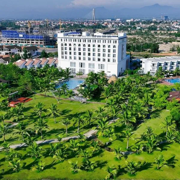 Celina Peninsula Resort Quảng Bình, hotelli kohteessa Dong Hoi