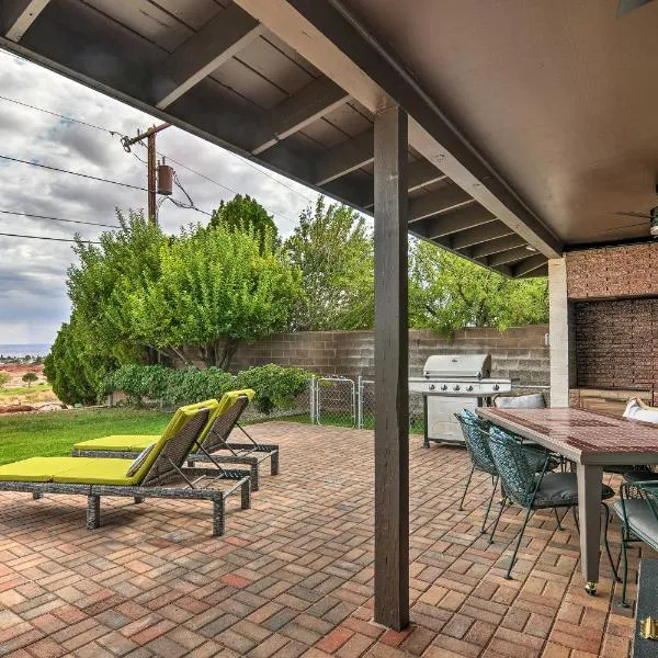 Mid-Century Page Retreat with Lake Powell Views!, hotel a Page