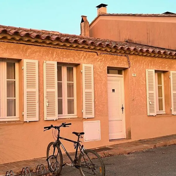 La Maison et son adorable jardin clos, hotell i Porquerolles