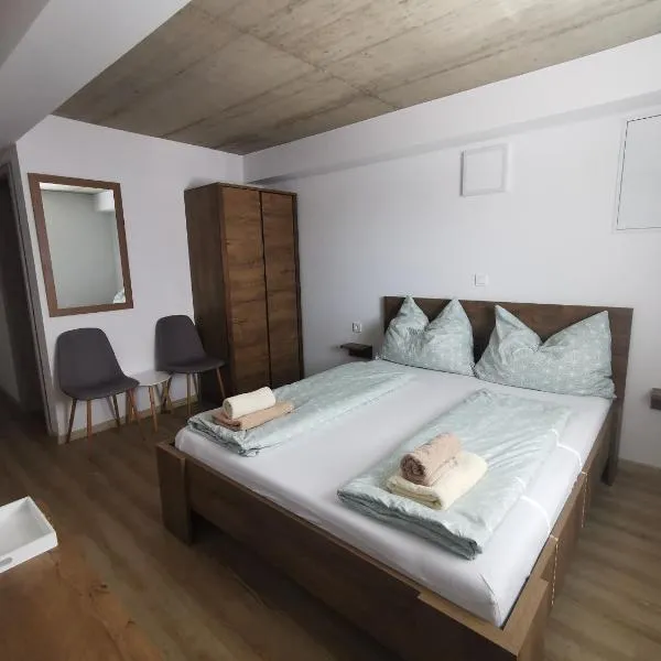 Viesnīca Sobe, Rooms B&B - Vina Kauran pilsētā Šentilja