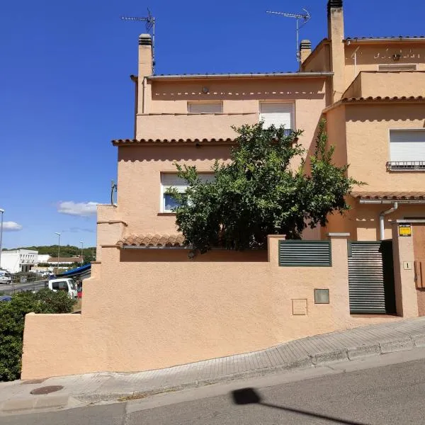 Casa Dorada, hotel in L' Escala