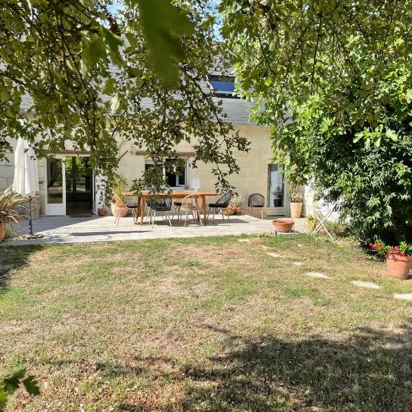 Chambres d hôtes avec Piscine et Spa La Folière Saumur, hotel v destinácii Saumur