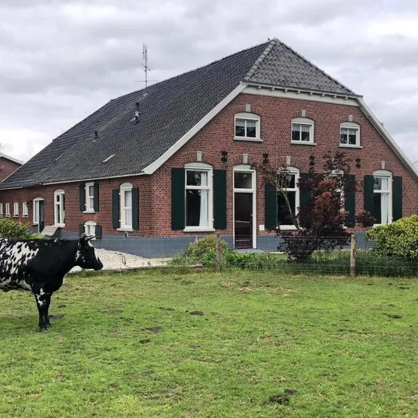 Boerderij woning in Aalten in de Achterhoek, hotell i Winterswijk