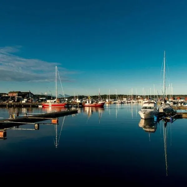 Fin lägenhet. Gångavstånd till Strömstads centrum.: Strömstad şehrinde bir otel