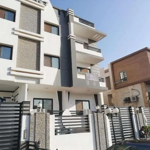 Villa Duplex 4-bedroom with Garden with Parking, hotel din Sheikh Zayed