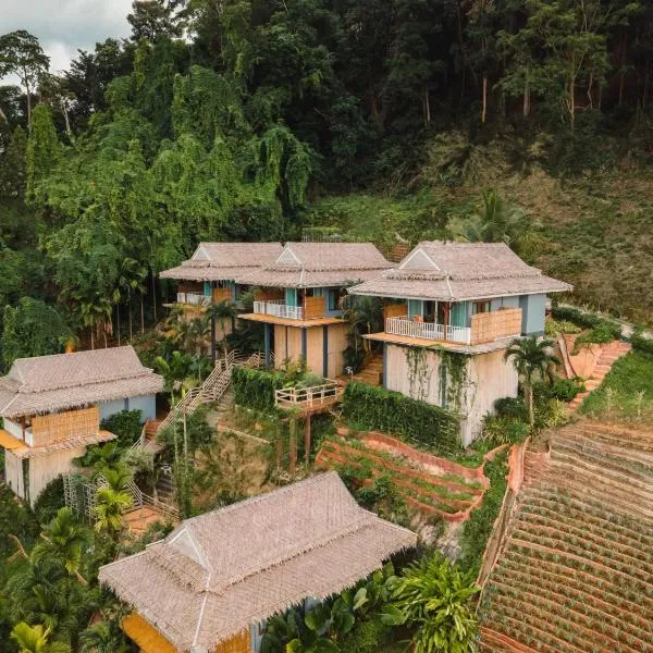 Baan Phuvara Retreat - Romantic Jacuzzi Mountain View Villas, hotel sa Ao Nang Beach