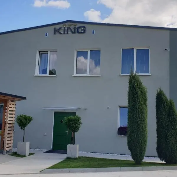 Guest Inn KING, Hotel in Dramburg