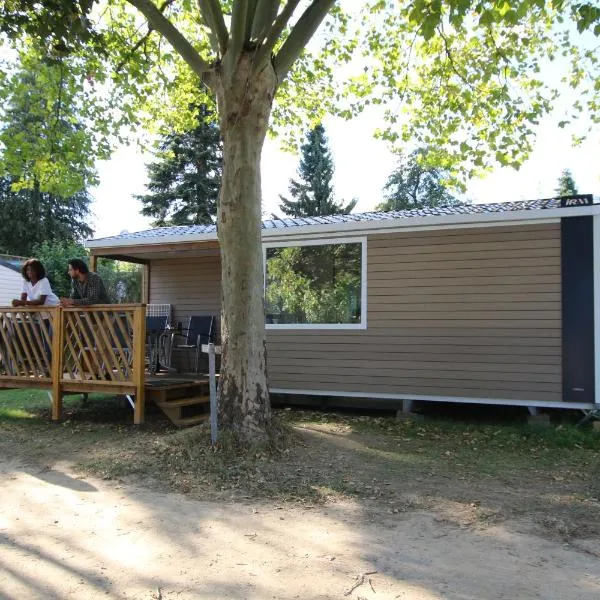 Loggia Camping Belle-Vue 2000 โรงแรมในDillingen