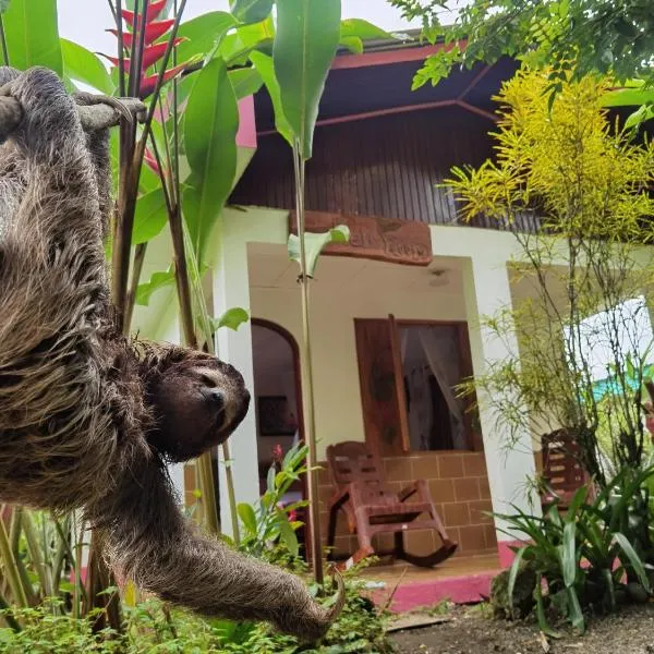 Cabinas Tito, hótel í Cahuita