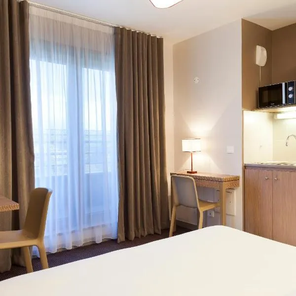 Nehô Suites Porte de Genève - Gare Annemasse, hotel in Annemasse