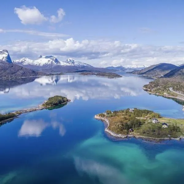 Kjøpsvik에 위치한 호텔 Unique holiday home in spectacular Efjord