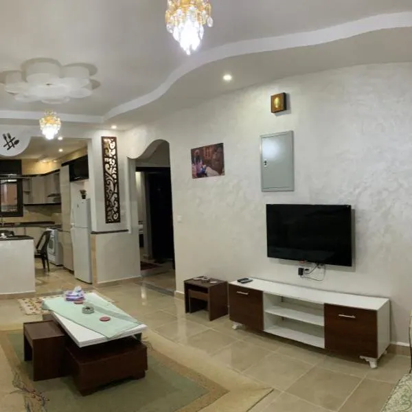 Amro Petra Apartment, מלון בוואדי מוסא