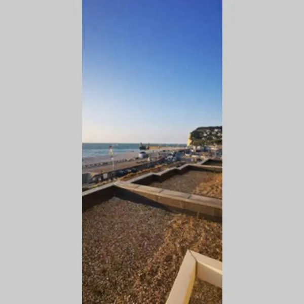 Idéal famille et couple , vue mer residence calme, Hotel in Fécamp