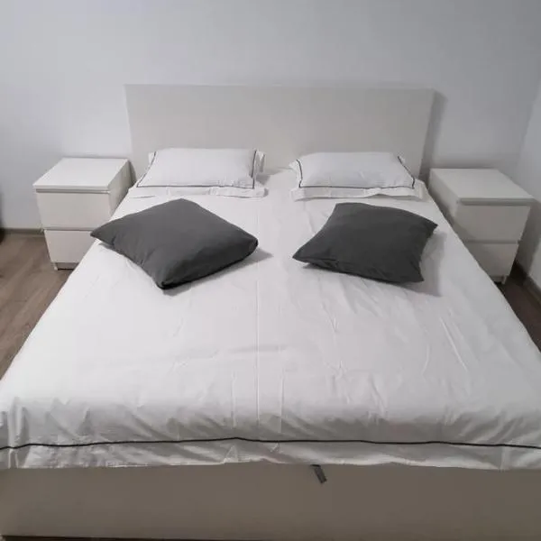 Apartament L & L, hotel u gradu Deva