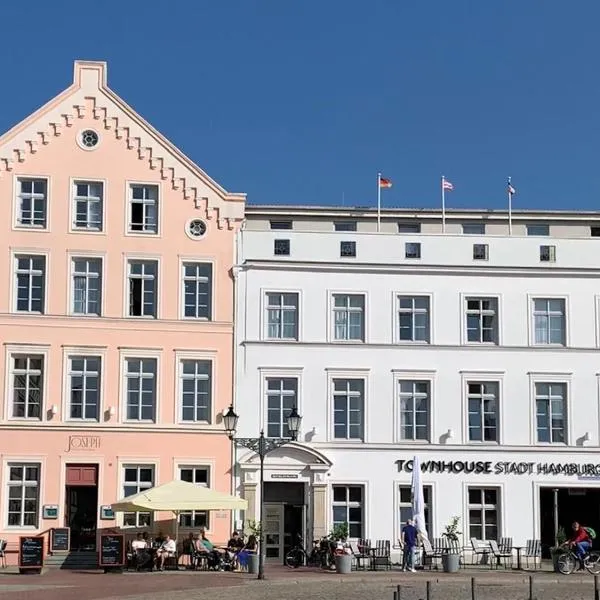 Townhouse Stadt Hamburg Wismar, готель у місті Вісмар