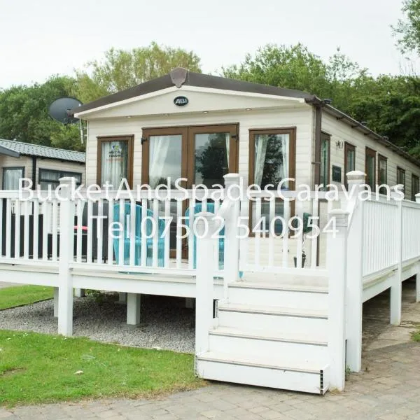 Blackpool caravans Marton mere, готель у місті Блекпул