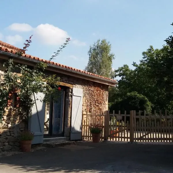 Chambre d'hôtes La Thibaudière, hotel en Bressuire