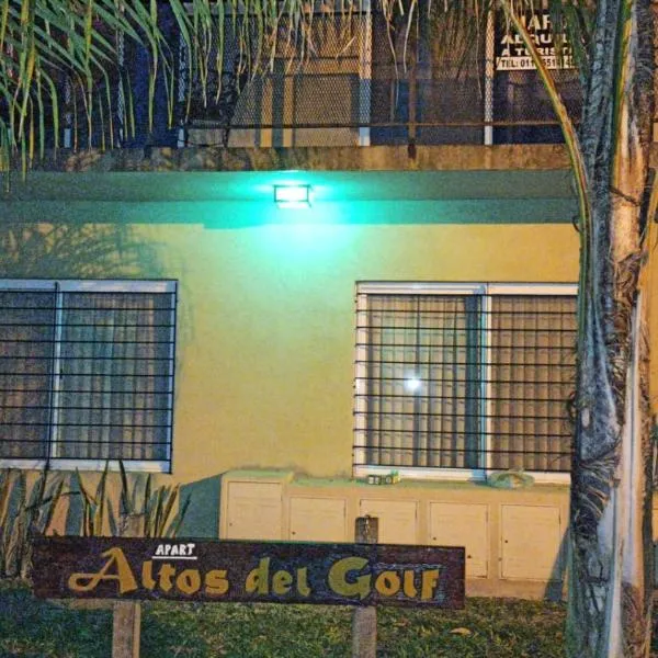 Apart Altos del Golf, hotel in Colón