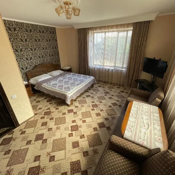 Guest House Eles, hotell i Mineralʼnyy Istochnik Altyn-Arasan