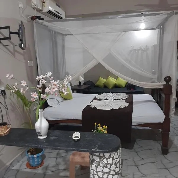 Casa Almeida Hotel: Candolim şehrinde bir otel