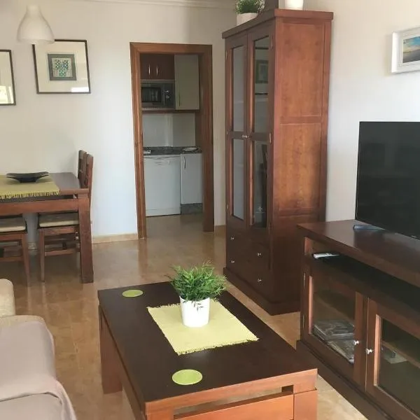 2 bed apartment with pools and spa, hotel u gradu Vera