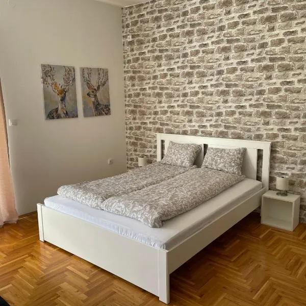 Apartman Sunny, hotel v destinácii Sombor