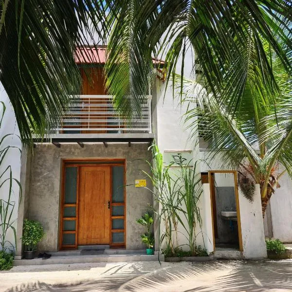 Dhooni Finolhu Guesthouse, hotel i Dharavandhoo