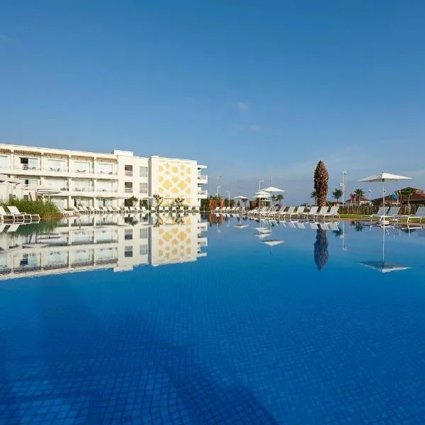 Radisson Blu Resort Saidia Beach, hotel in Berkane