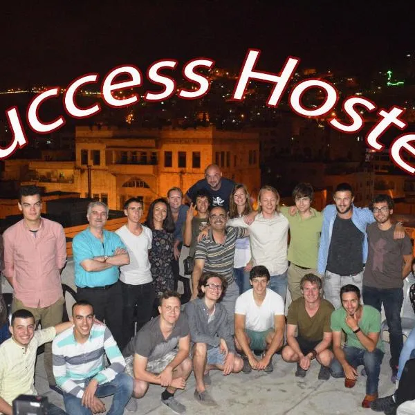 Success Hostel, hotel sa Ţūbās