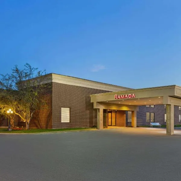 Ramada by Wyndham Fredericton, hotel di Kingsclear