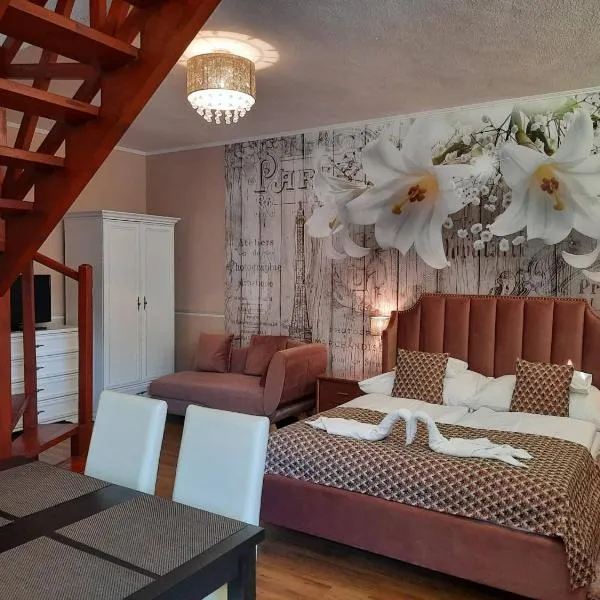 Kék Lagúna Wellness Apartmanok, hotel sa Bogács