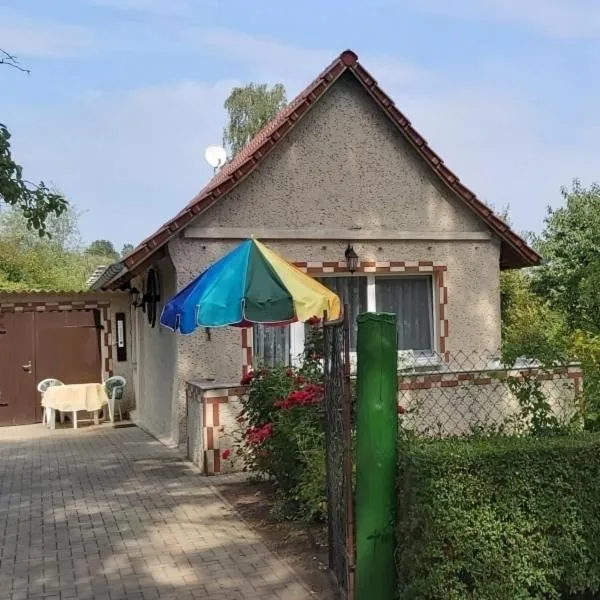 Ferienhaus Schöne in Lebbin, hotel v mestu Friedland