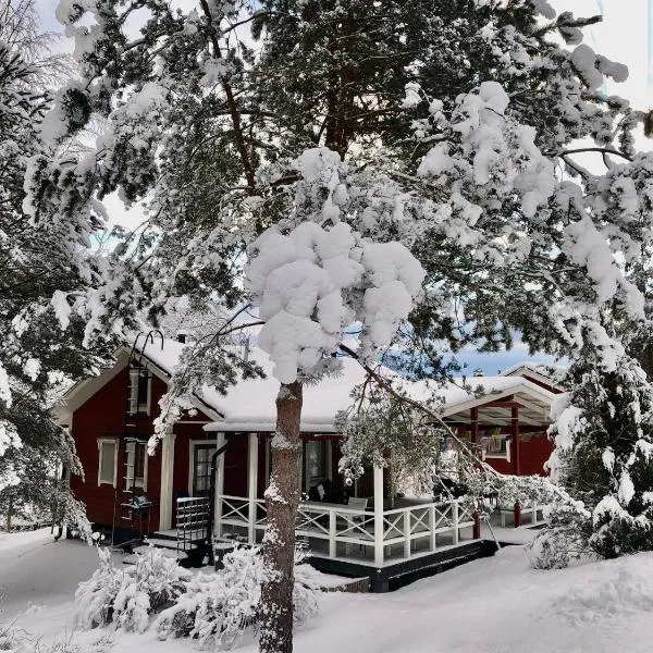 Himalayan cabin Inkoo, отель в городе Инкоо