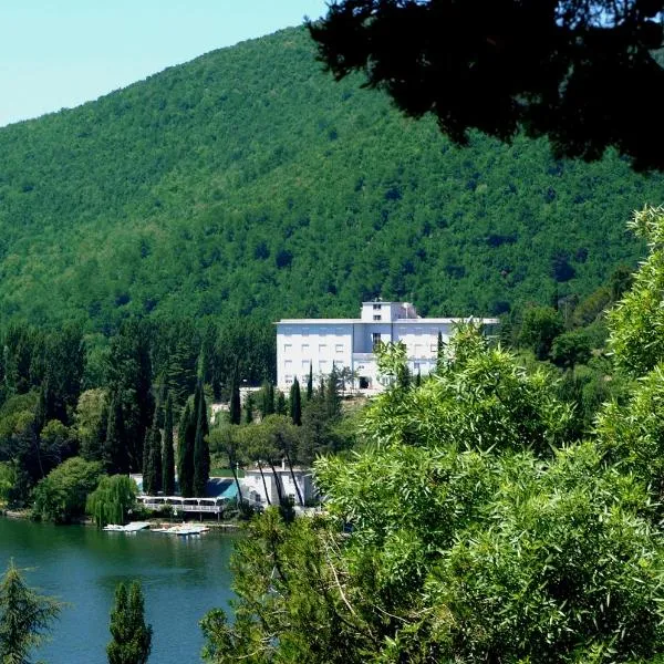 Hotel Del Lago Piediluco Active & SPA, hotel u gradu 'Terni'