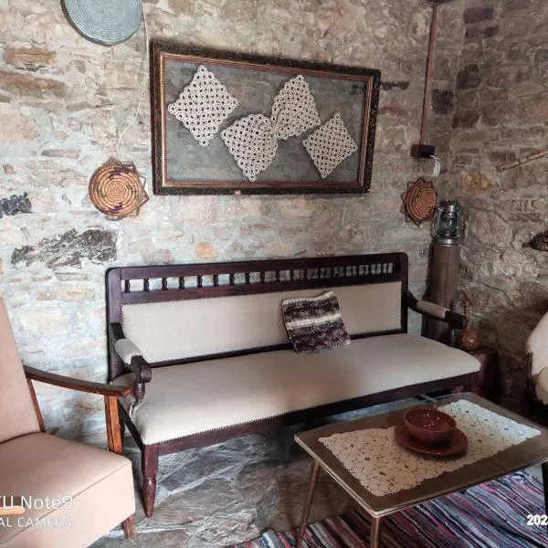 Angel's Traditional House: Kelokedhara şehrinde bir otel