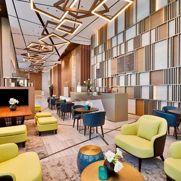 Courtyard by Marriott Dubai, Al Barsha, хотел в Murquab