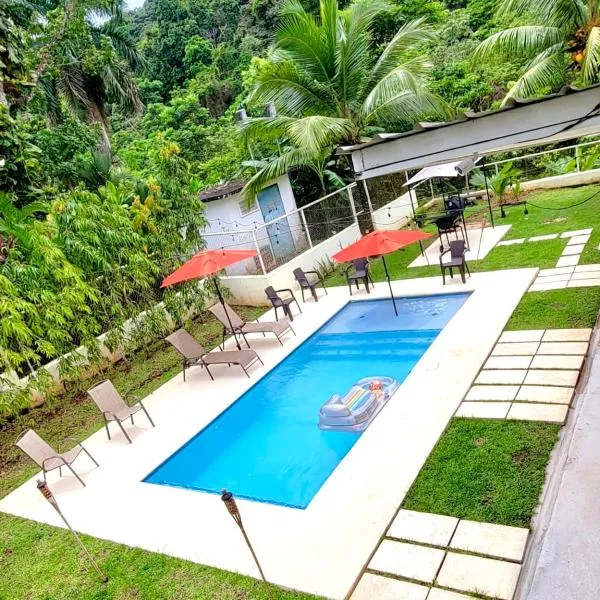 oasis with pool near Panama Canal โรงแรมในกัมโบอา