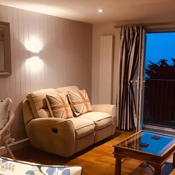 Chesil Beach Lodge Burton Bradstock Dorset DT64RJ, hotel en Lyme Regis