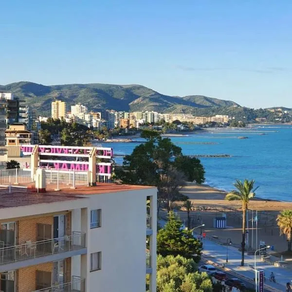 Fully-equipped, ideal beach-front apartment, hôtel à Benicàssim