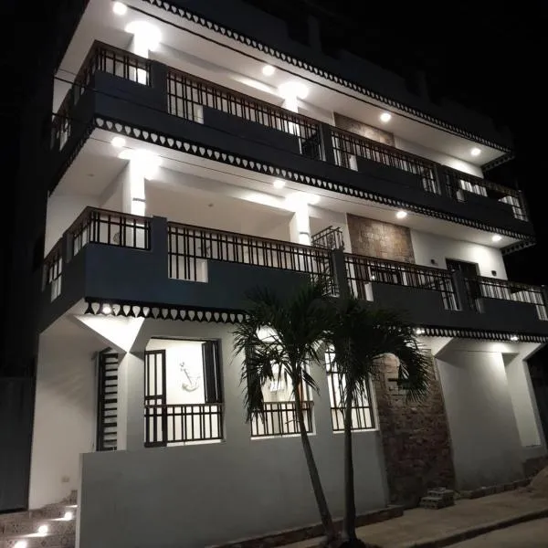 Viesnīca Hostal Marina Samana pilsētā Santabarbara de Samana