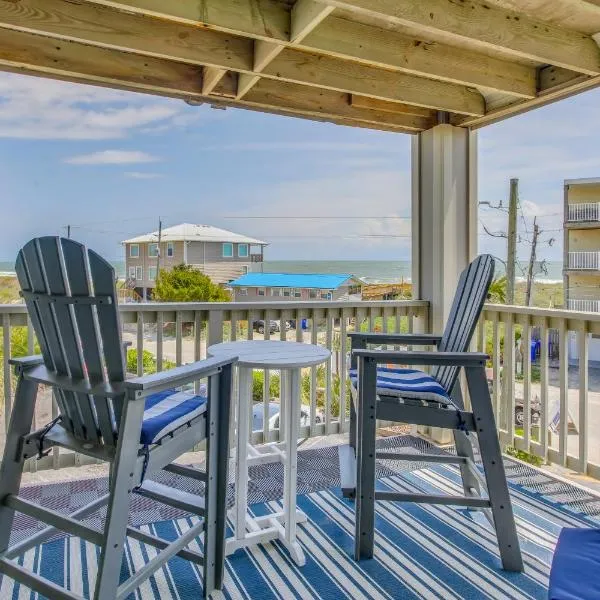 Carolina Beach Condo with Community Pool、カロライナビーチのホテル