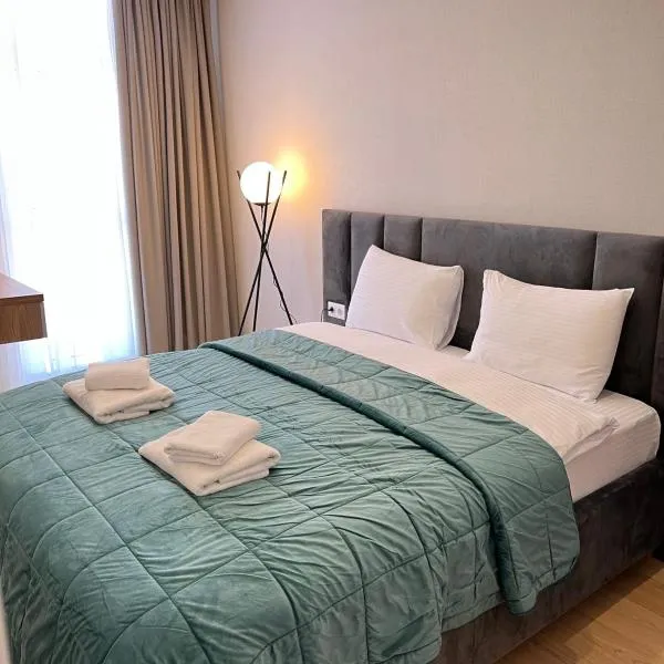 Aparthotel Holiday Lux Batumi, ξενοδοχείο σε Mejinistsqali